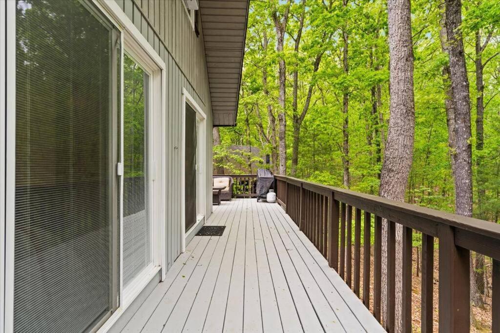 The Gingerbread House: 4 Bedroom Chalet, W/ Sunroom/Deck, Sleeps 12, Modern Amenities McGaheysville Ngoại thất bức ảnh